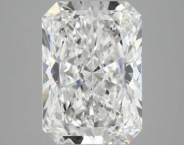 3.1 Carat Radiant Shaped Ideal Cut VVS2 IGI Certified Lab Grown Diamond