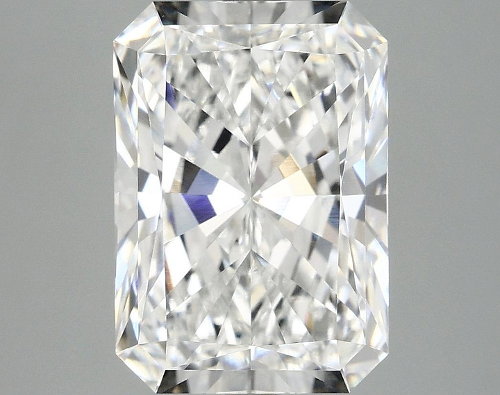 4.99 Carat Radiant Shaped Ideal Cut VVS2 IGI Certified Lab Grown Diamond