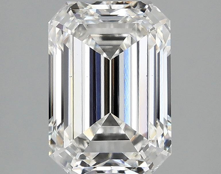 2.5 Carat Emerald Shaped Ideal Cut VS2 IGI Certified Lab Grown Diamond
