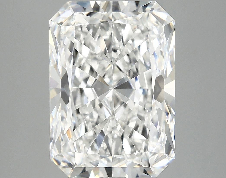 4.99 Carat Radiant Shaped Ideal Cut VVS2 IGI Certified Lab Grown Diamond