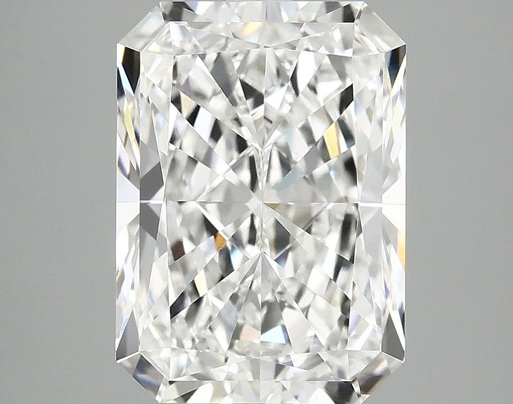 4.06 Carat Radiant Shaped Ideal Cut VVS2 IGI Certified Lab Grown Diamond