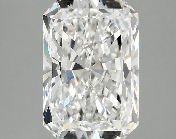 3.07 Carat Radiant Shaped Ideal Cut VVS2 IGI Certified Lab Grown Diamond