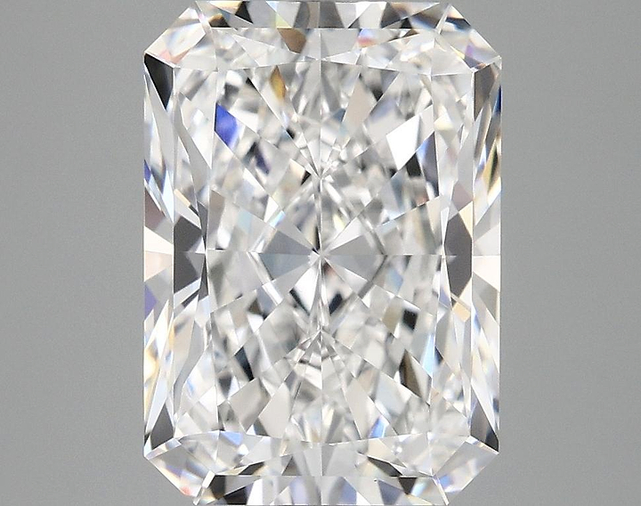 4.18 Carat Radiant Shaped Ideal Cut VVS2 IGI Certified Lab Grown Diamond