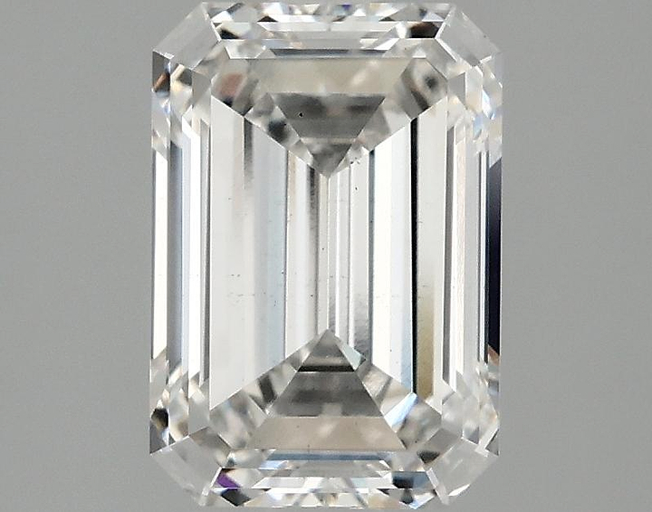 2.5 Carat Emerald Shaped Ideal Cut VS2 IGI Certified Lab Grown Diamond