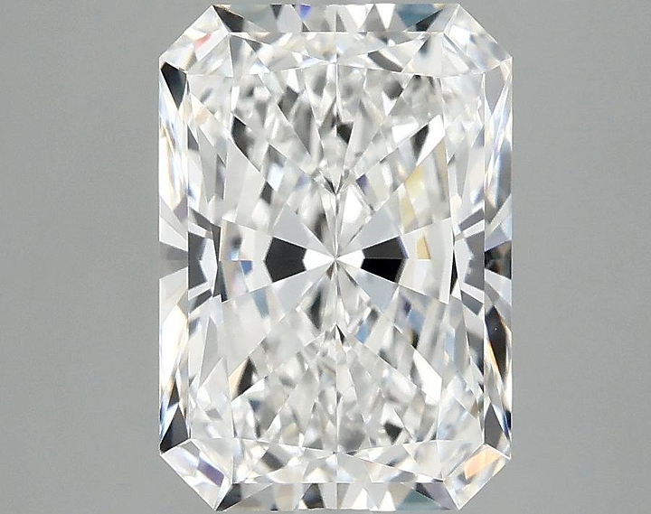 3.08 Carat Radiant Shaped Ideal Cut VVS2 IGI Certified Lab Grown Diamond