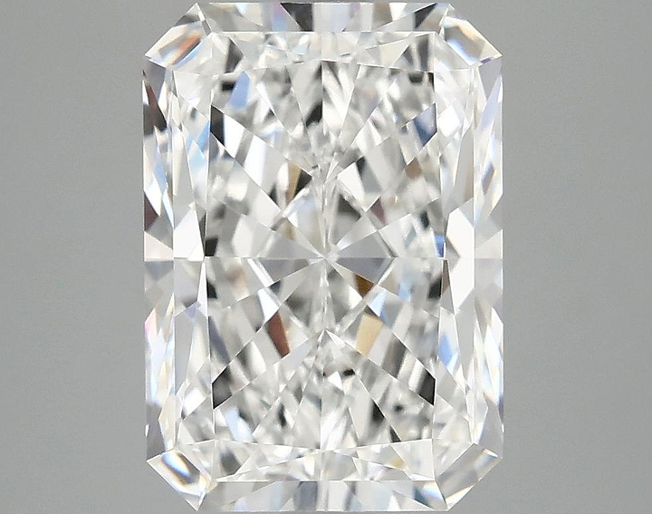 4.0 Carat Radiant Shaped Ideal Cut VVS2 IGI Certified Lab Grown Diamond