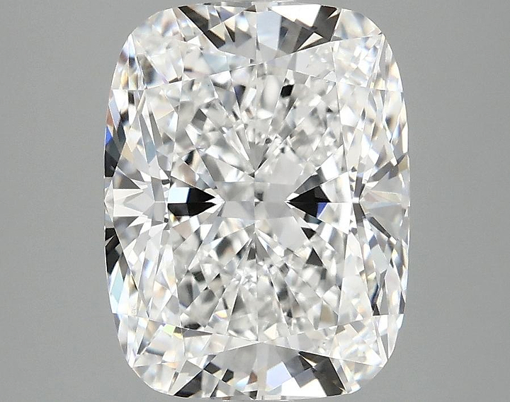 3.09 Carat Cushion Shaped Excellent Cut VVS2 IGI Certified Lab Grown Diamond