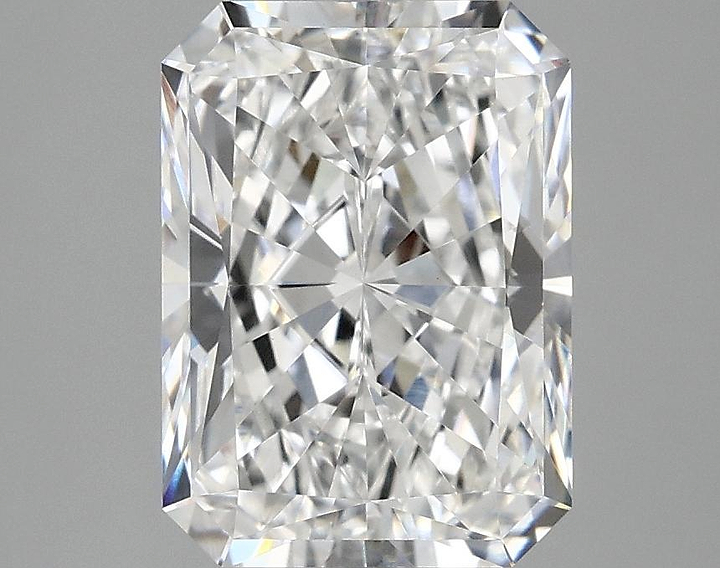 3.02 Carat Radiant Shaped Excellent Cut VVS2 IGI Certified Lab Grown Diamond