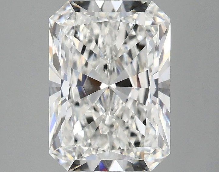 3.1 Carat Radiant Shaped Ideal Cut VVS2 IGI Certified Lab Grown Diamond