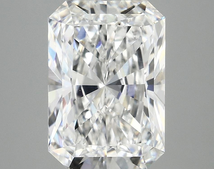 3.97 Carat Radiant Shaped Ideal Cut VVS2 IGI Certified Lab Grown Diamond