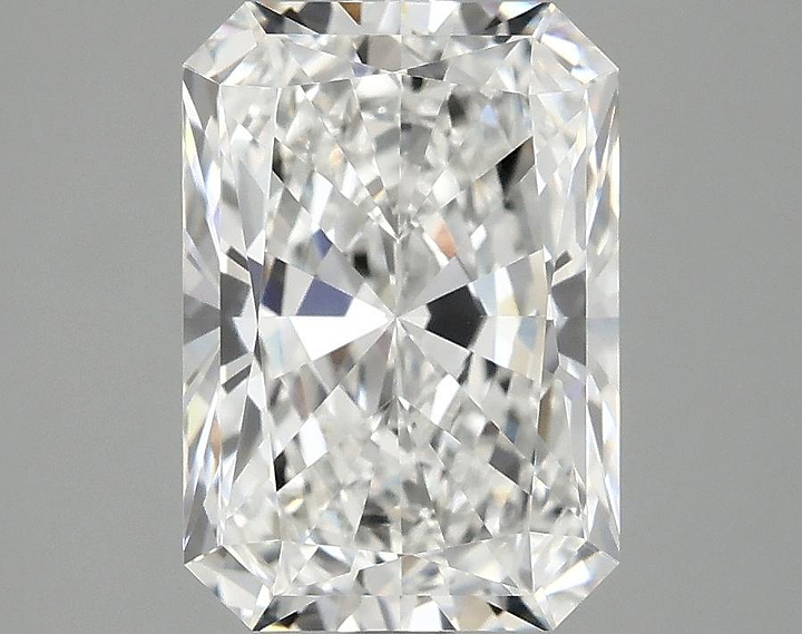3.1 Carat Radiant Shaped Ideal Cut VVS2 IGI Certified Lab Grown Diamond