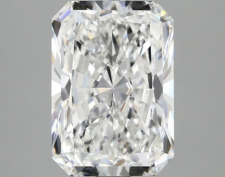 2.51 Carat Radiant Shaped Ideal Cut VVS2 IGI Certified Lab Grown Diamond