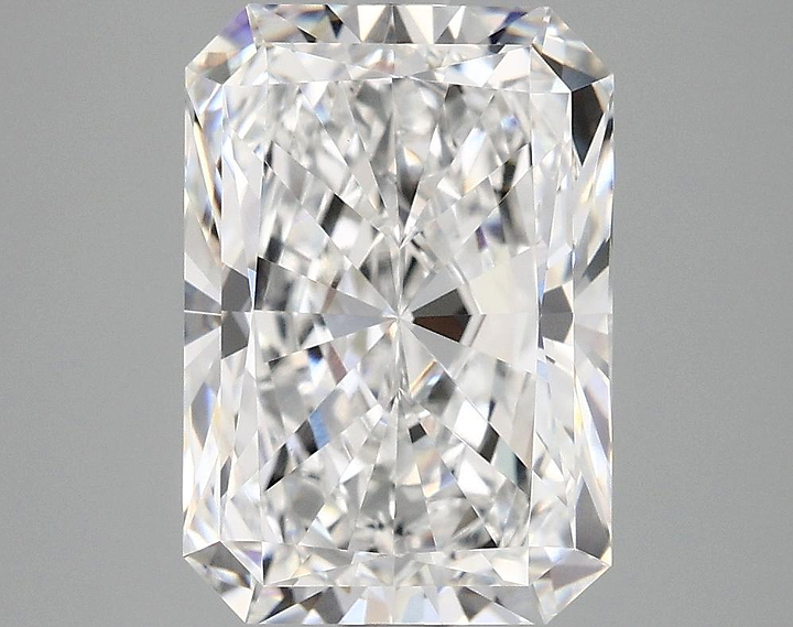 4.19 Carat Radiant Shaped Ideal Cut VVS2 IGI Certified Lab Grown Diamond