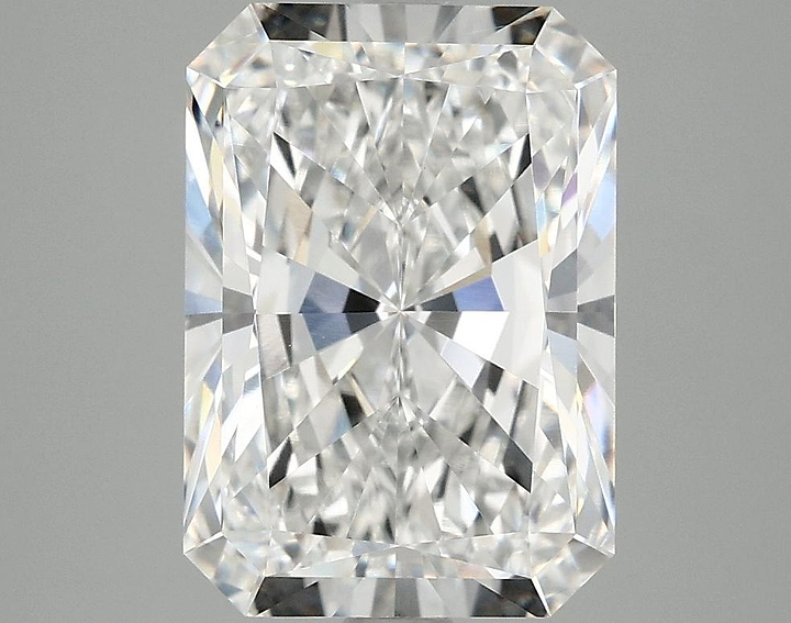 4.05 Carat Radiant Shaped Ideal Cut VS1 IGI Certified Lab Grown Diamond