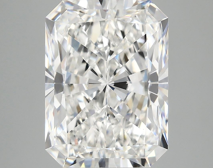 4.98 Carat Radiant Shaped Excellent Cut VS1 IGI Certified Lab Grown Diamond