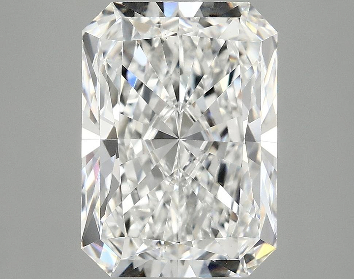 4.11 Carat Radiant Shaped Ideal Cut VVS2 IGI Certified Lab Grown Diamond
