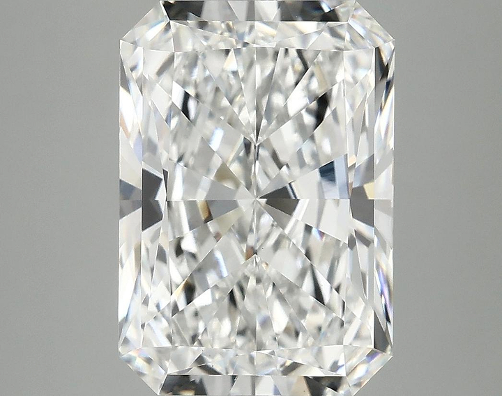 4.99 Carat Radiant Shaped Ideal Cut VS1 IGI Certified Lab Grown Diamond