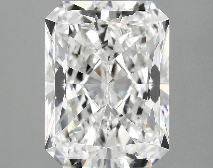 4.9 Carat Radiant Shaped Excellent Cut VVS2 IGI Certified Lab Grown Diamond