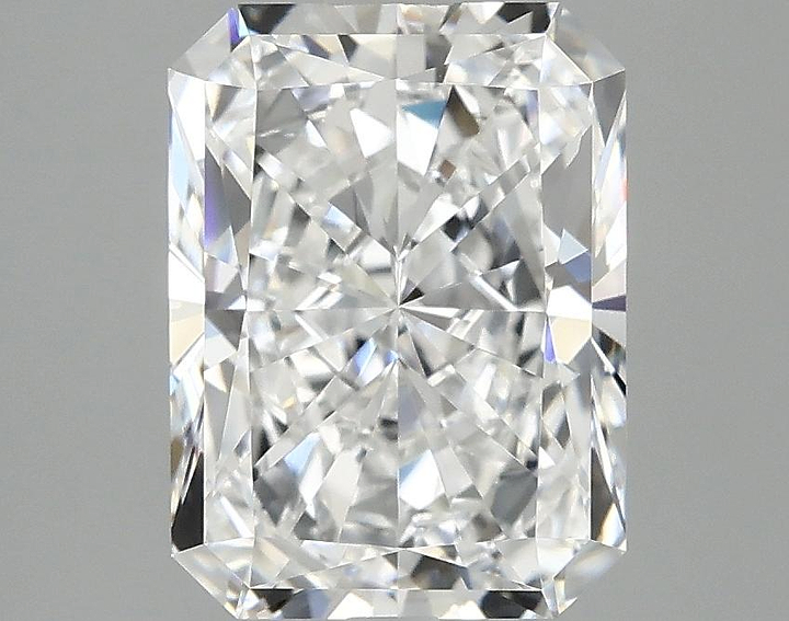 3.0 Carat Radiant Shaped Excellent Cut VVS2 IGI Certified Lab Grown Diamond