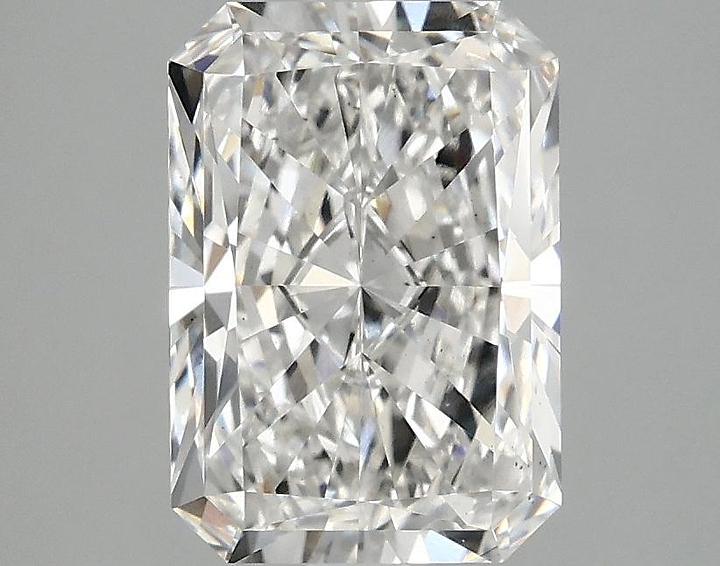 2.46 Carat Radiant Shaped Ideal Cut VS2 IGI Certified Lab Grown Diamond