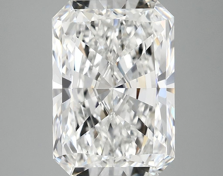 4.77 Carat Radiant Shaped Ideal Cut VS1 IGI Certified Lab Grown Diamond