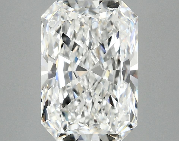 3.84 Carat Radiant Shaped Ideal Cut VS1 IGI Certified Lab Grown Diamond