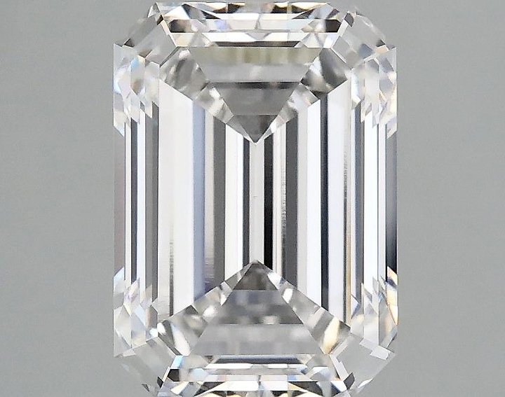3.2 Carat Emerald Shaped Ideal Cut VS1 IGI Certified Lab Grown Diamond