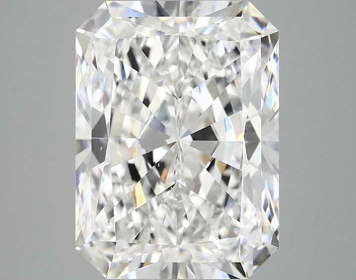 4.85 Carat Radiant Shaped Excellent Cut VS1 IGI Certified Lab Grown Diamond