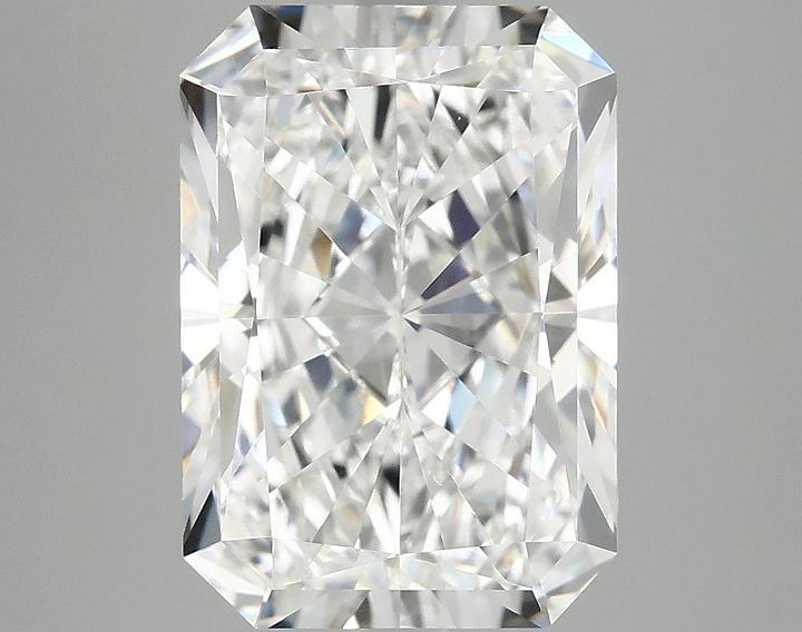 4.83 Carat Radiant Shaped Ideal Cut VS1 IGI Certified Lab Grown Diamond