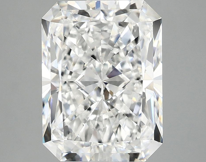 4.03 Carat Radiant Shaped Excellent Cut VVS2 IGI Certified Lab Grown Diamond