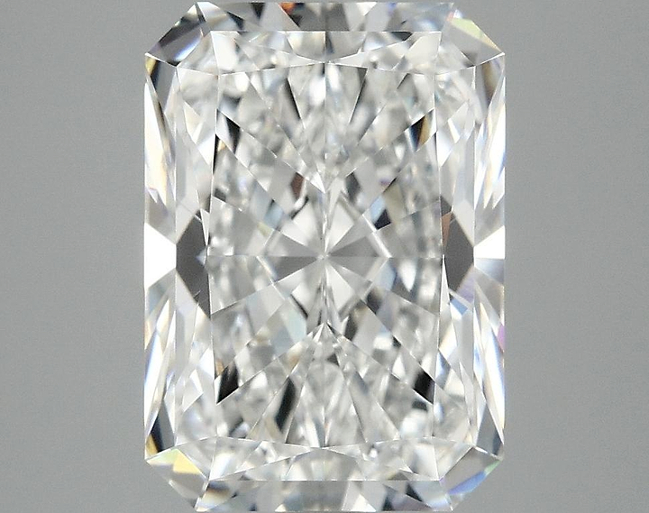 4.02 Carat Radiant Shaped Ideal Cut VVS2 IGI Certified Lab Grown Diamond