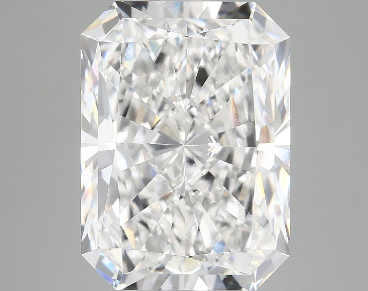 7.11 Carat Radiant Shaped Excellent Cut VVS2 IGI Certified Lab Grown Diamond