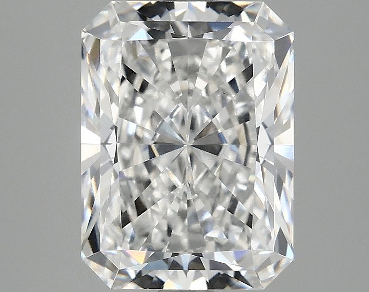 3.1 Carat Radiant Shaped Excellent Cut VVS2 IGI Certified Lab Grown Diamond