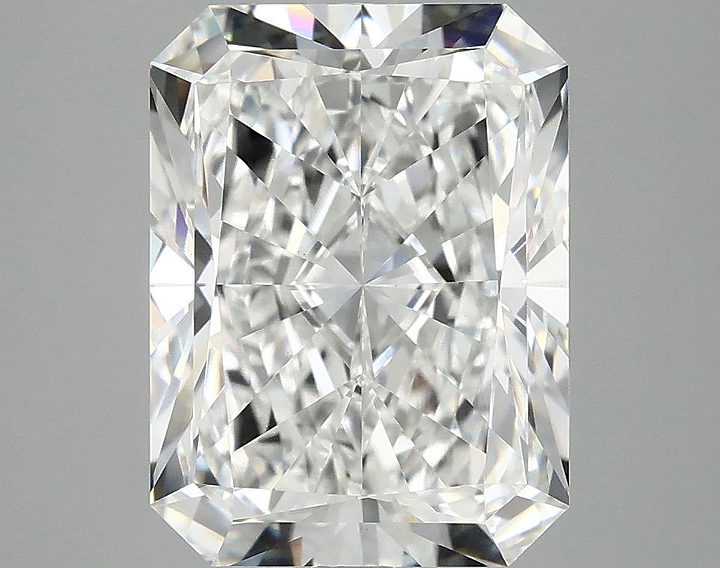 4.81 Carat Radiant Shaped Excellent Cut VS1 IGI Certified Lab Grown Diamond