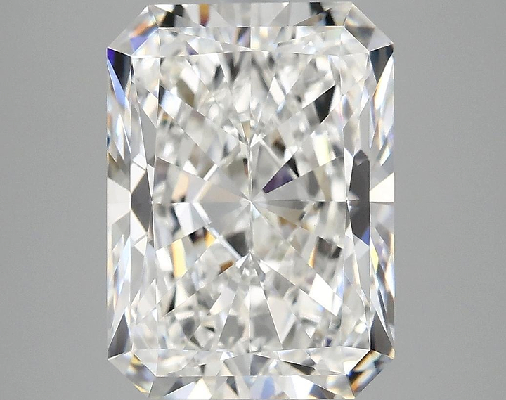 5.0 Carat Radiant Shaped Excellent Cut VVS2 IGI Certified Lab Grown Diamond