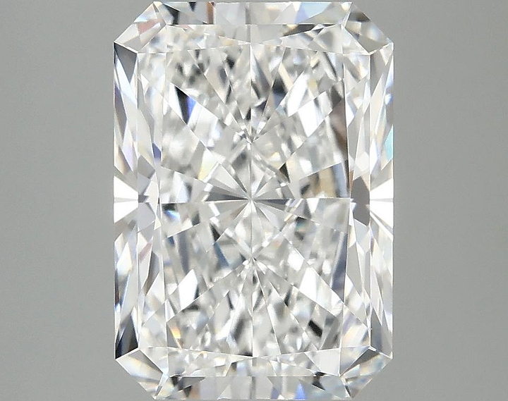 4.03 Carat Radiant Shaped Ideal Cut VVS2 IGI Certified Lab Grown Diamond
