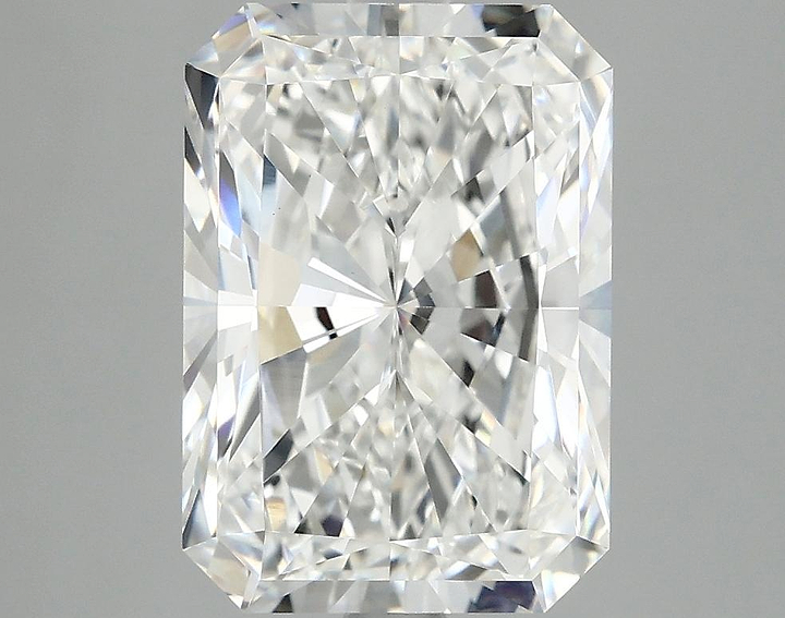 4.0 Carat Radiant Shaped Ideal Cut VVS2 IGI Certified Lab Grown Diamond