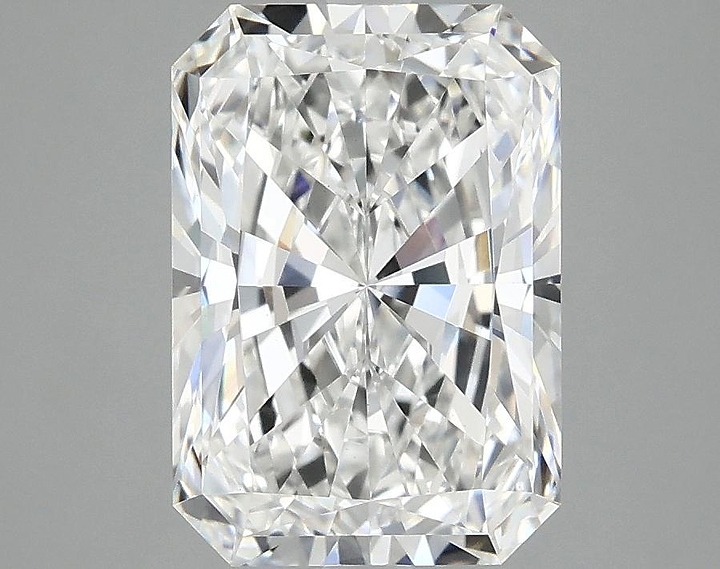 3.07 Carat Radiant Shaped Ideal Cut VS1 IGI Certified Lab Grown Diamond