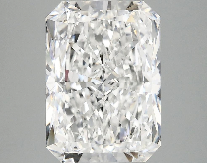 4.39 Carat Radiant Shaped Ideal Cut VVS2 IGI Certified Lab Grown Diamond