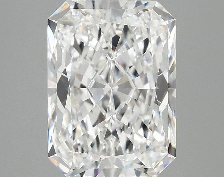 3.07 Carat Radiant Shaped Excellent Cut VVS2 IGI Certified Lab Grown Diamond