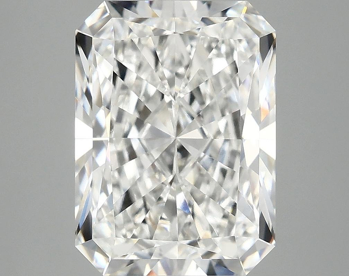 4.62 Carat Radiant Shaped Excellent Cut VVS2 IGI Certified Lab Grown Diamond