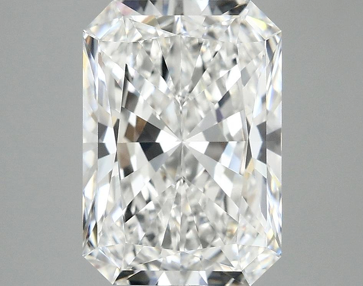 3.49 Carat Radiant Shaped Ideal Cut VVS2 IGI Certified Lab Grown Diamond
