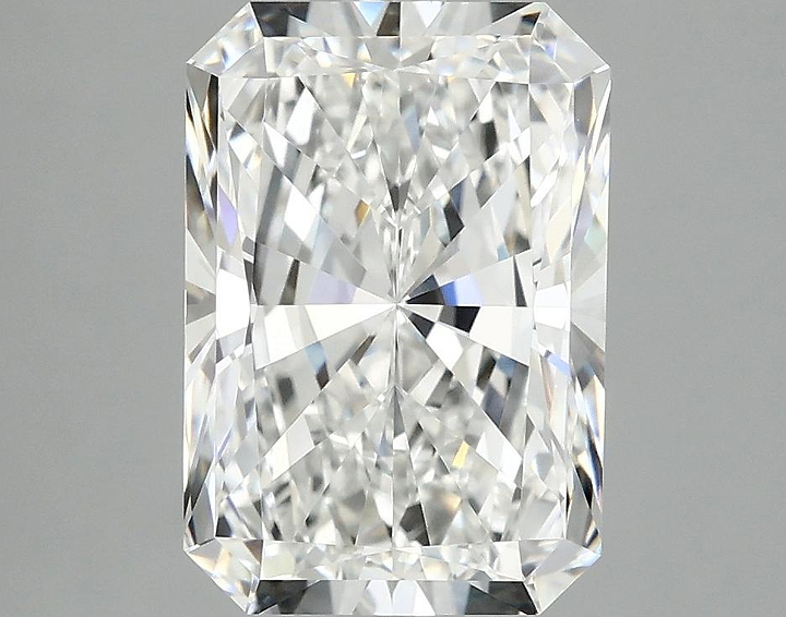 3.81 Carat Radiant Shaped Ideal Cut VVS2 IGI Certified Lab Grown Diamond
