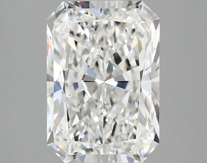 2.56 Carat Radiant Shaped Ideal Cut VVS2 IGI Certified Lab Grown Diamond