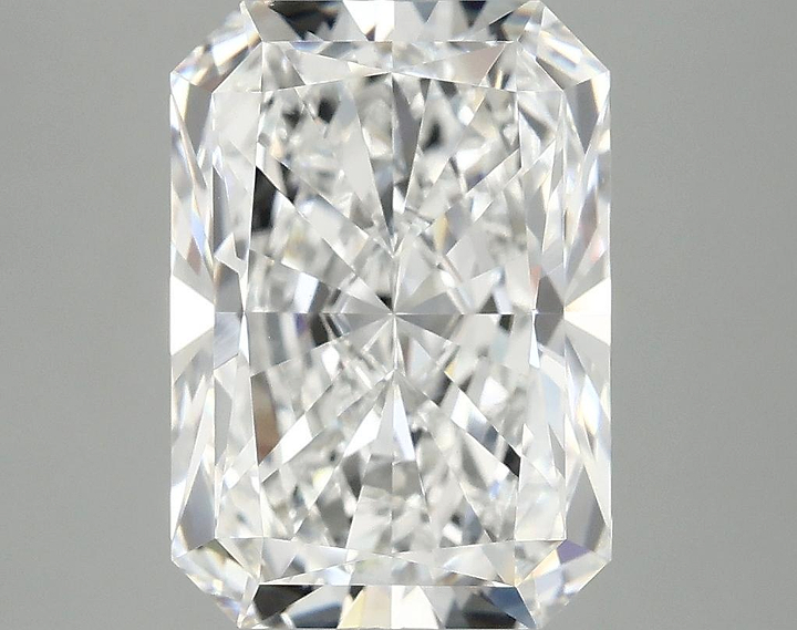 4.87 Carat Radiant Shaped Ideal Cut VS1 IGI Certified Lab Grown Diamond