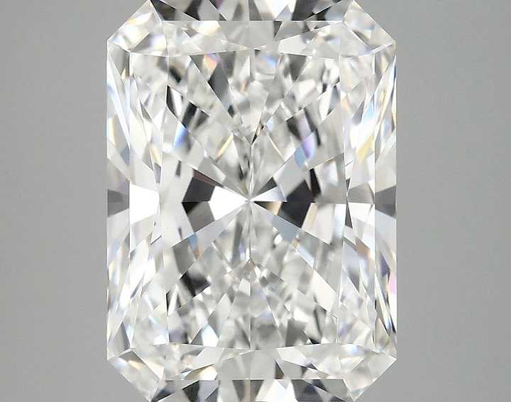 4.98 Carat Radiant Shaped Excellent Cut VVS2 IGI Certified Lab Grown Diamond