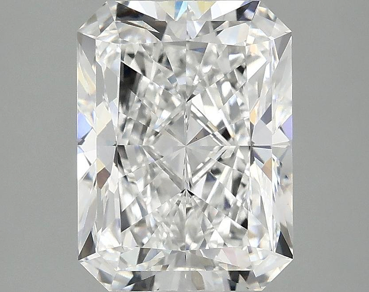 3.01 Carat Radiant Shaped Excellent Cut VS1 IGI Certified Lab Grown Diamond