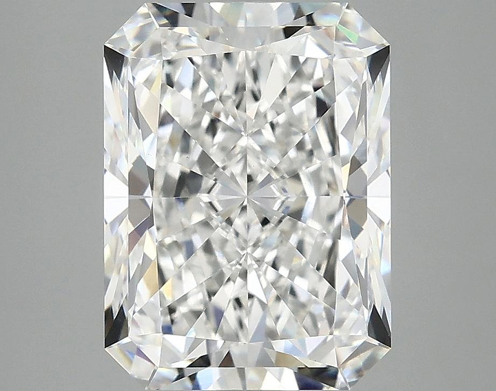 3.71 Carat Radiant Shaped Excellent Cut VS1 IGI Certified Lab Grown Diamond
