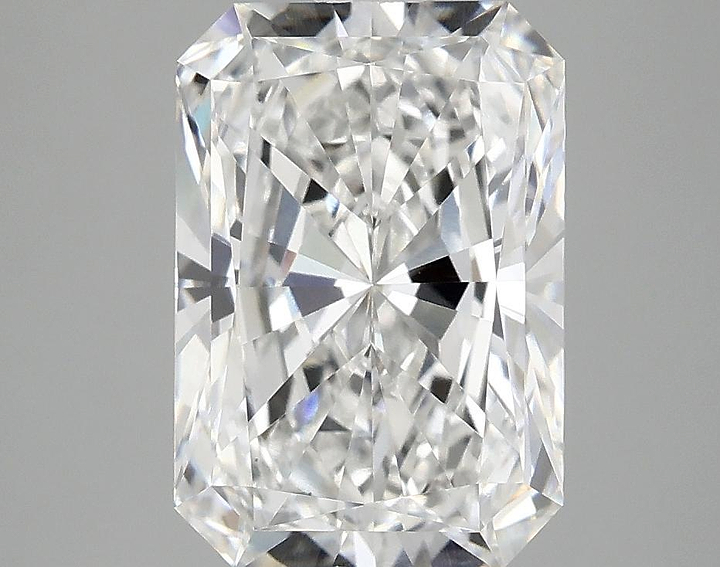 2.99 Carat Radiant Shaped Ideal Cut VS2 IGI Certified Lab Grown Diamond