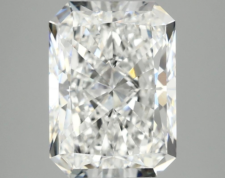 5.03 Carat Radiant Shaped Ideal Cut VVS2 IGI Certified Lab Grown Diamond